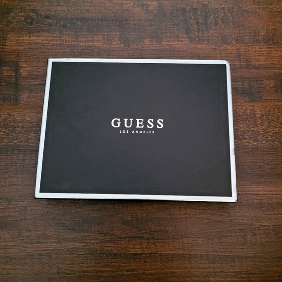 Guess Elite Passport Case Wallet - Picture 7 of 12
